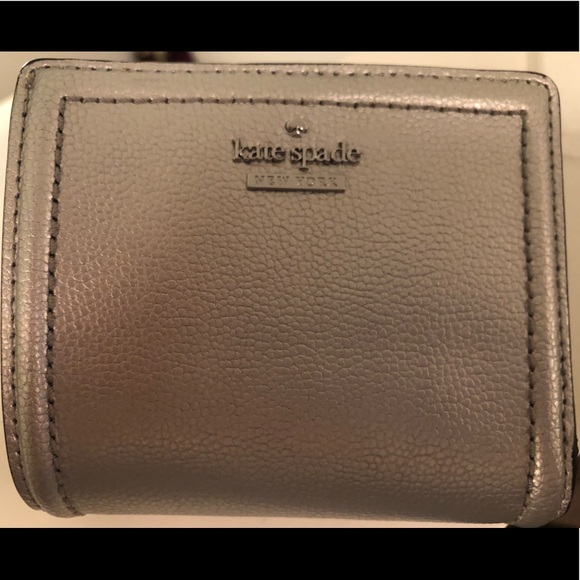 Kate Spade Wallet-New - Picture 1 of 6